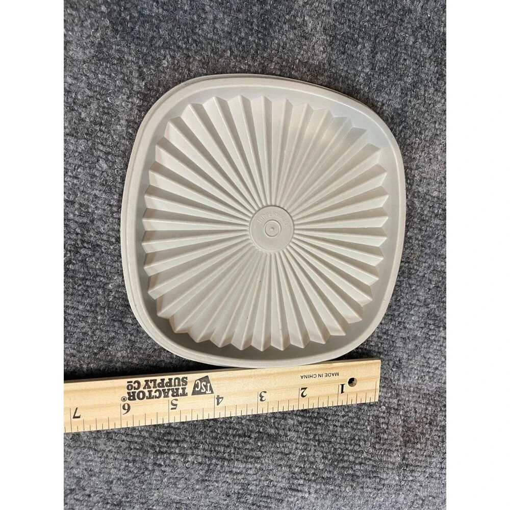 Tupperware Plastic Lid S41-4 Grey